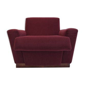 Frank loyed wright imperial hotel tokio seat