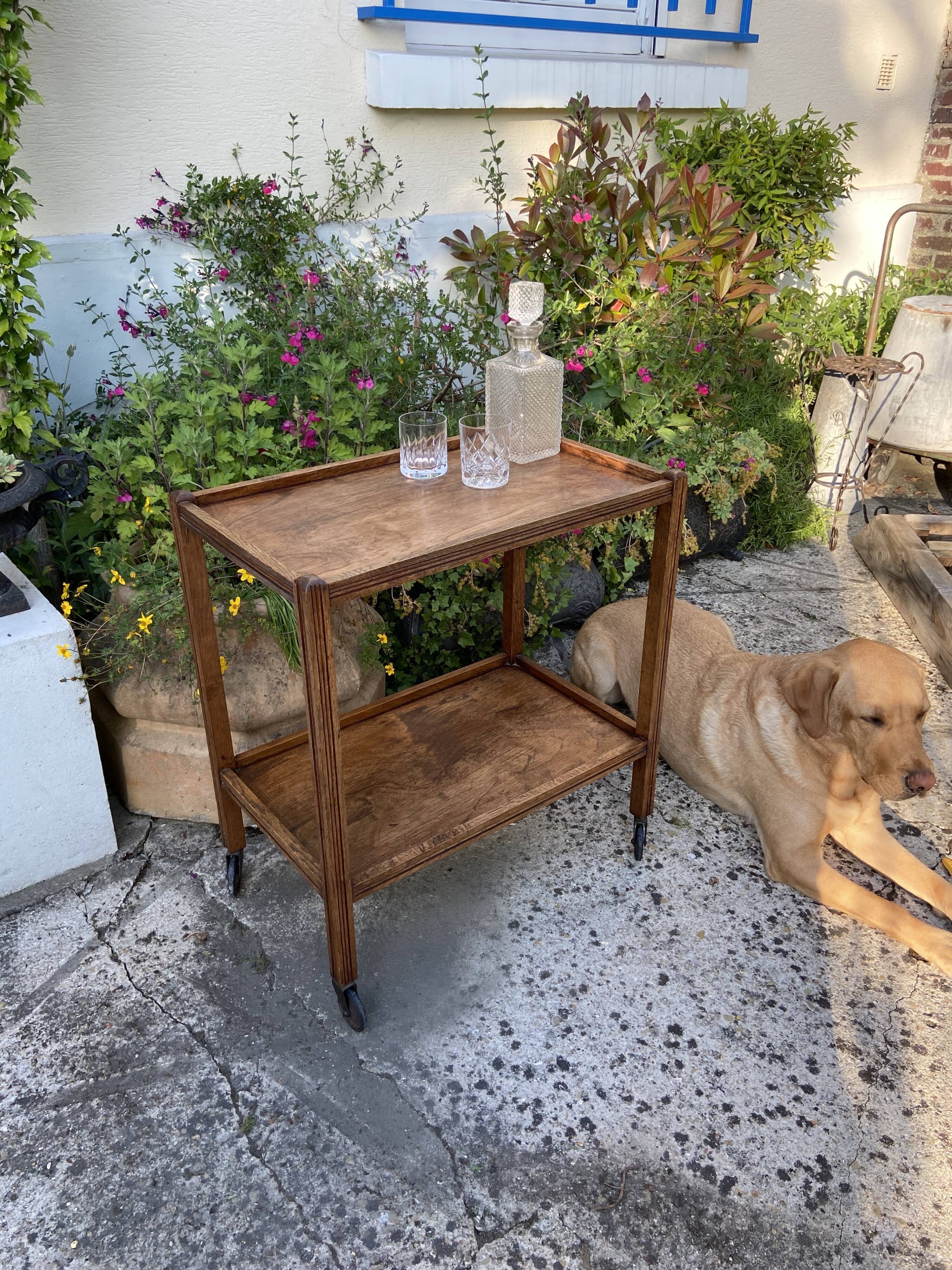 Vintage wheeled service 1940