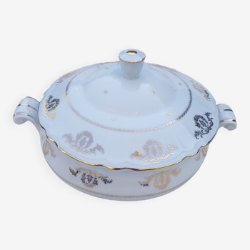 Berry porcelain tureen