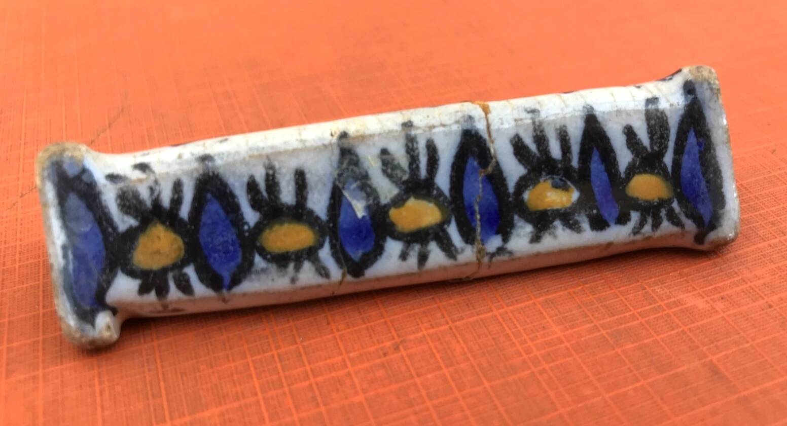 1920-1940 4 Knife holders Glazed ceramic from Nabeul, Tunisia