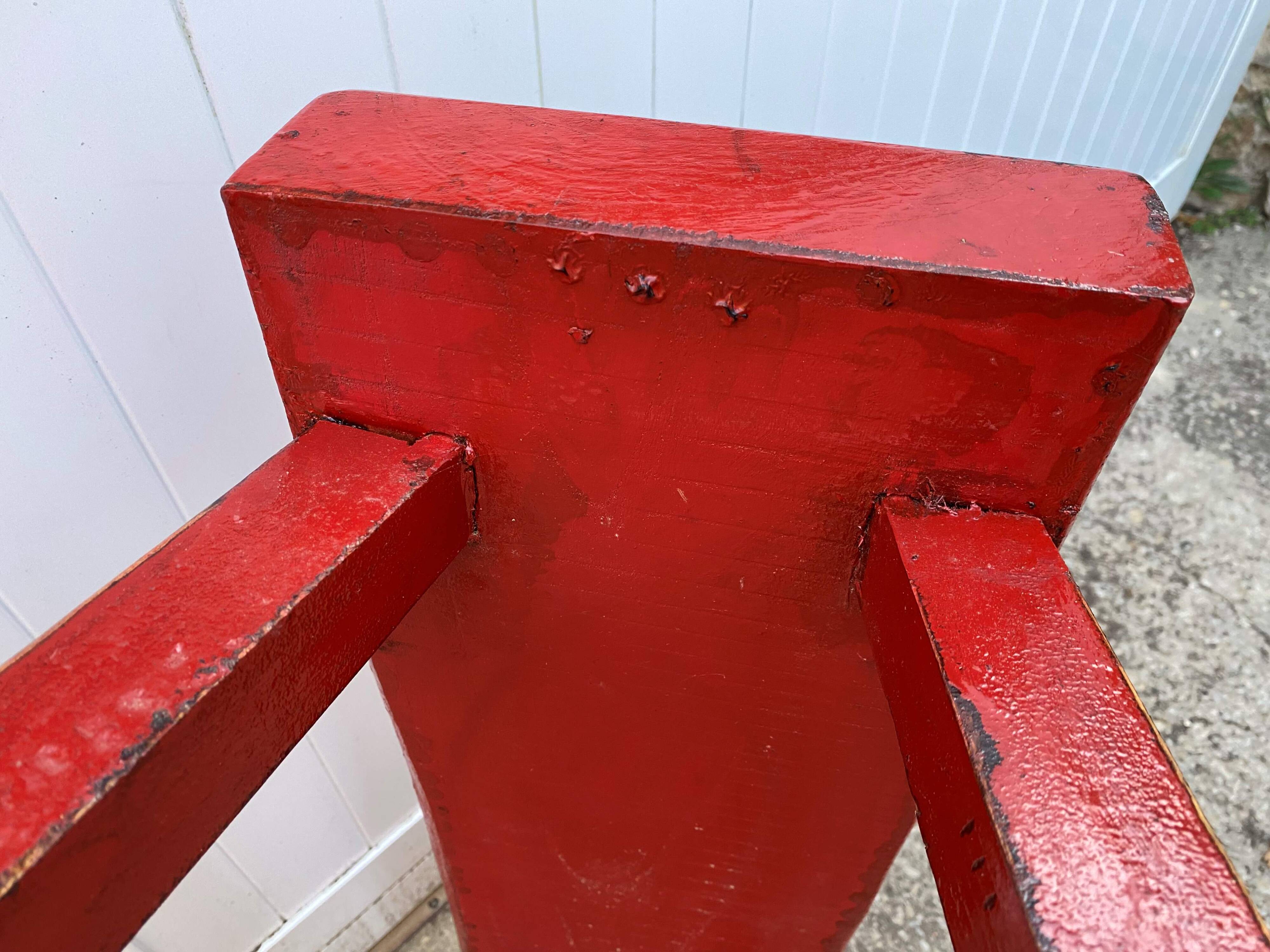 Red end of bed bench in solid wood with cracked effect Chinese style 1950