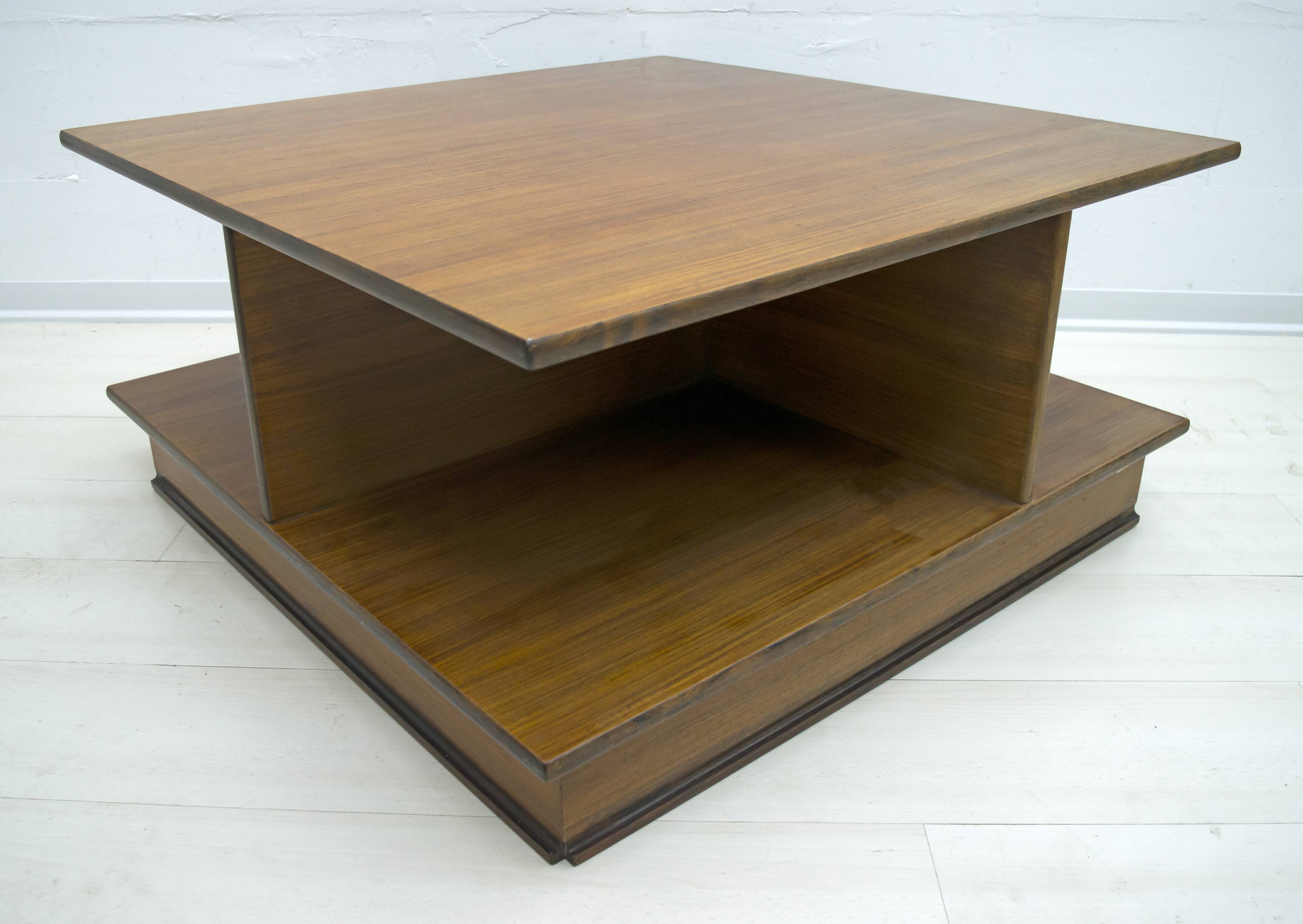 F.Lli Saporiti Mid-Century Modern Italian Walnut Coffee Table, 1960s