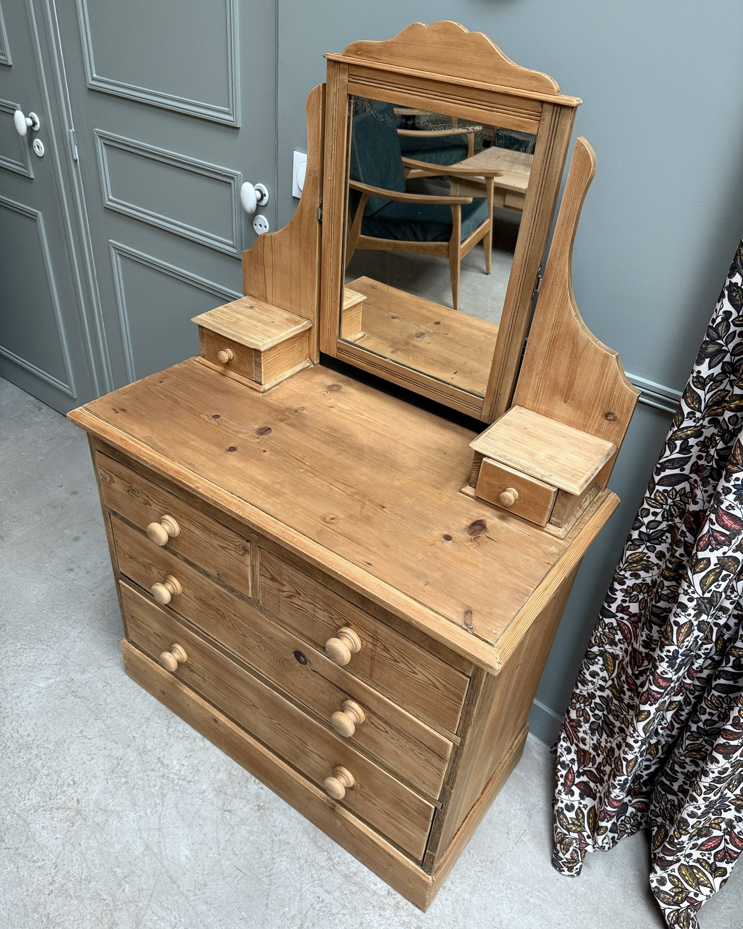 English dresser (renovated)