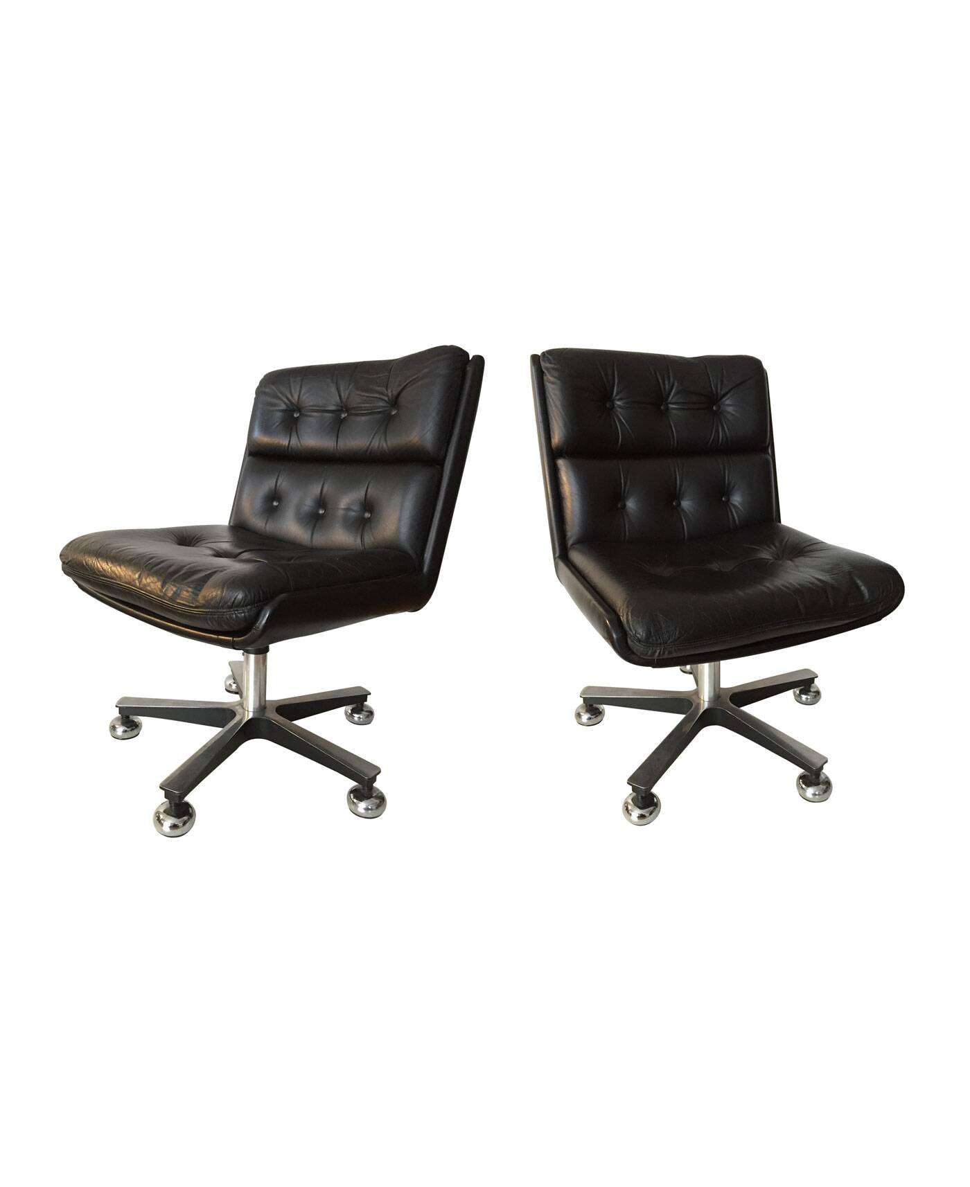 Pair of cofemo-italy armchairs. black leather. 1980.
