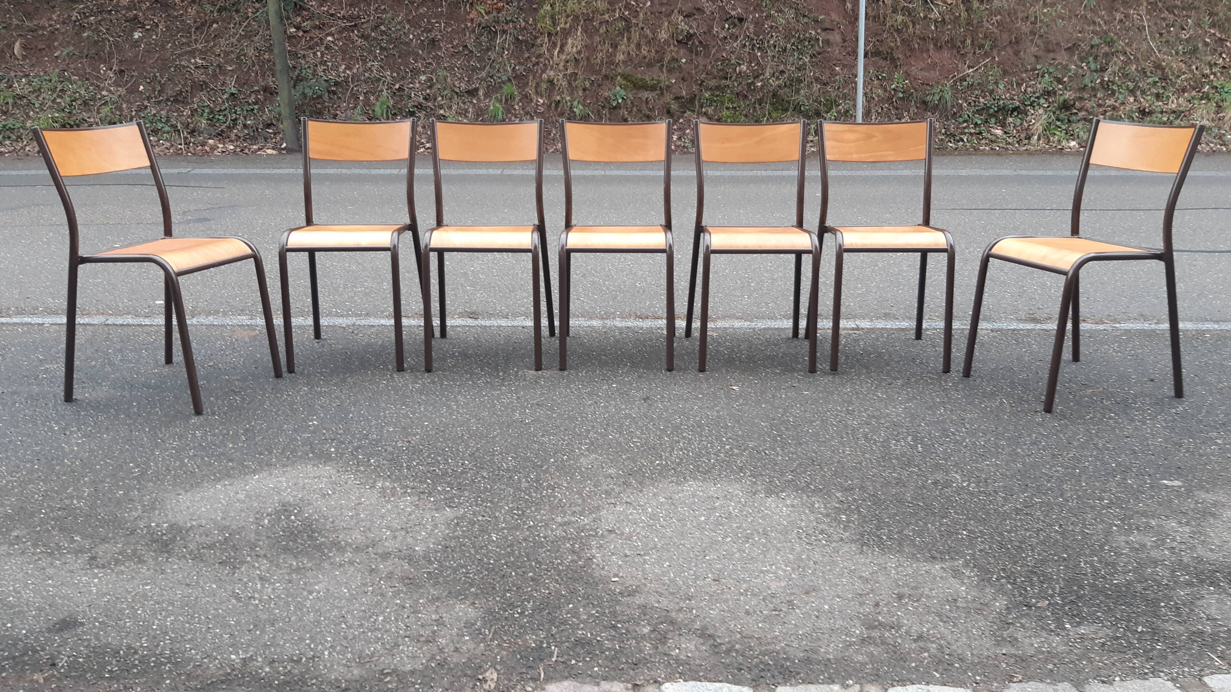Set of 7 Mullca chairs