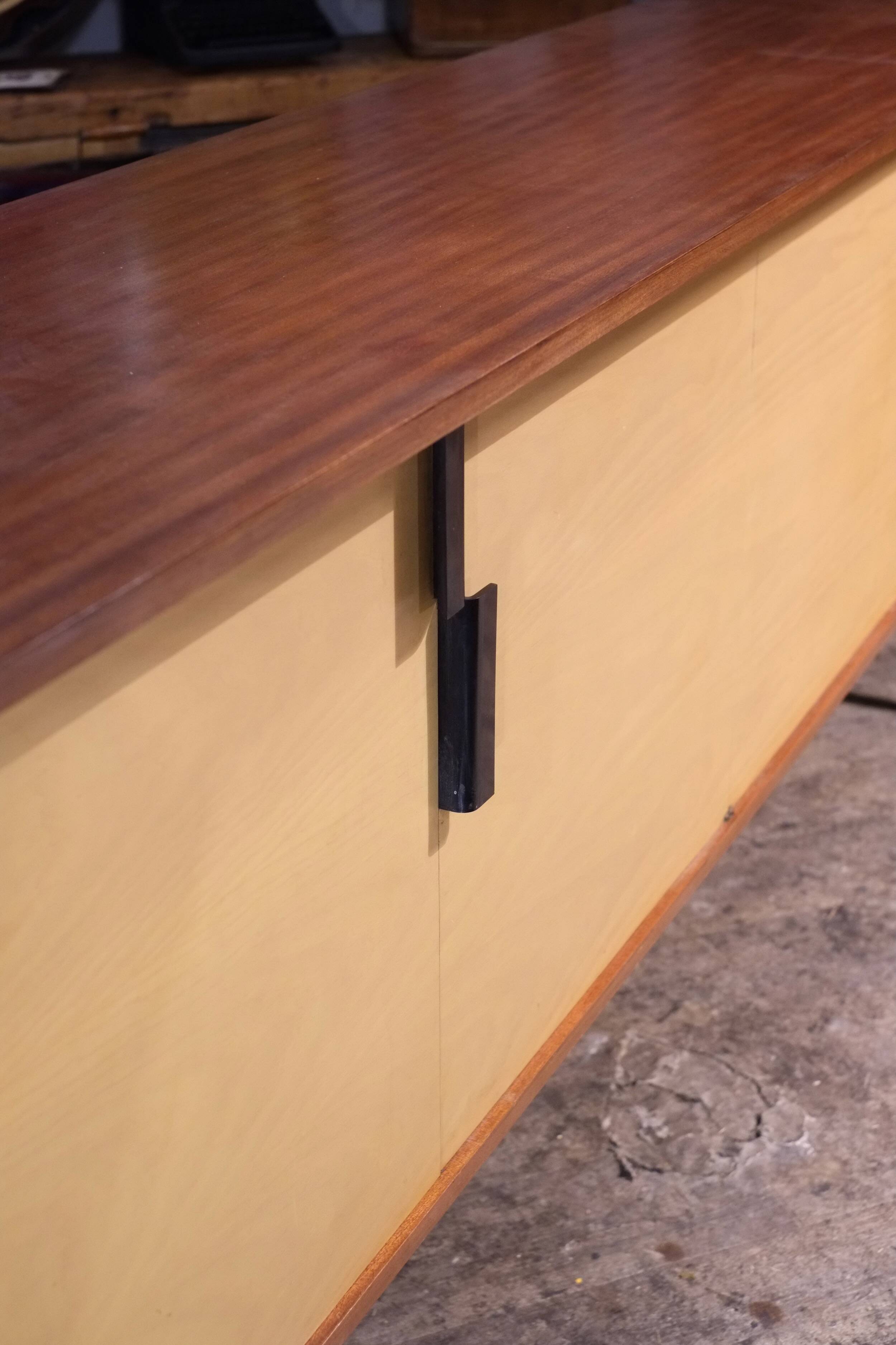 enfilade design vintage style Alain Richard or Pierre Gariche