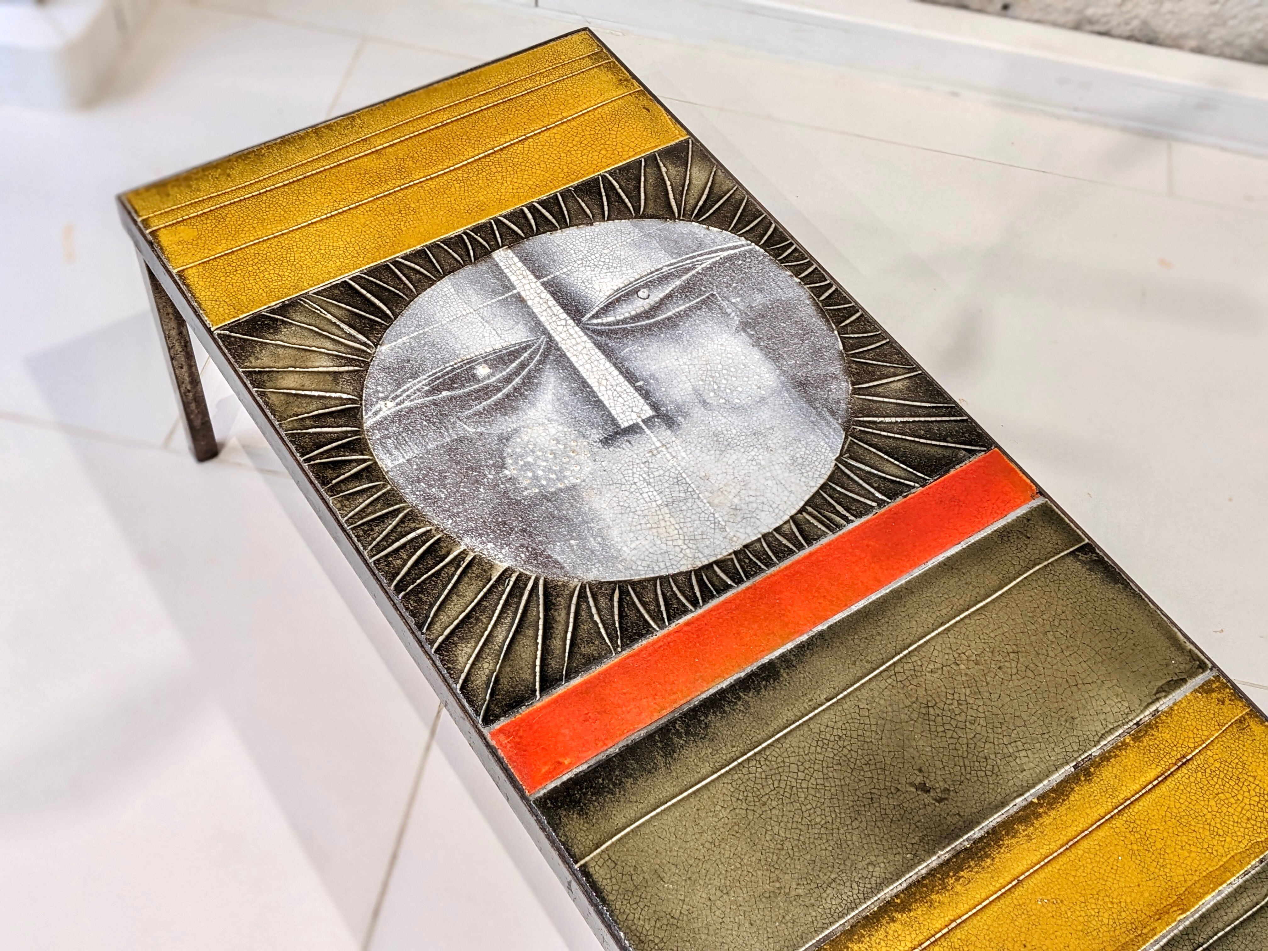 Ceramic coffee table "Sun" by Roger Capron