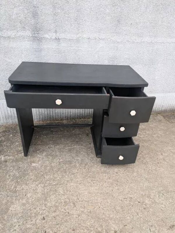 Bureau adulte ciré