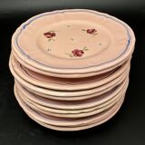 Pink ceramic dinner service with small flower patterns – 1224b7