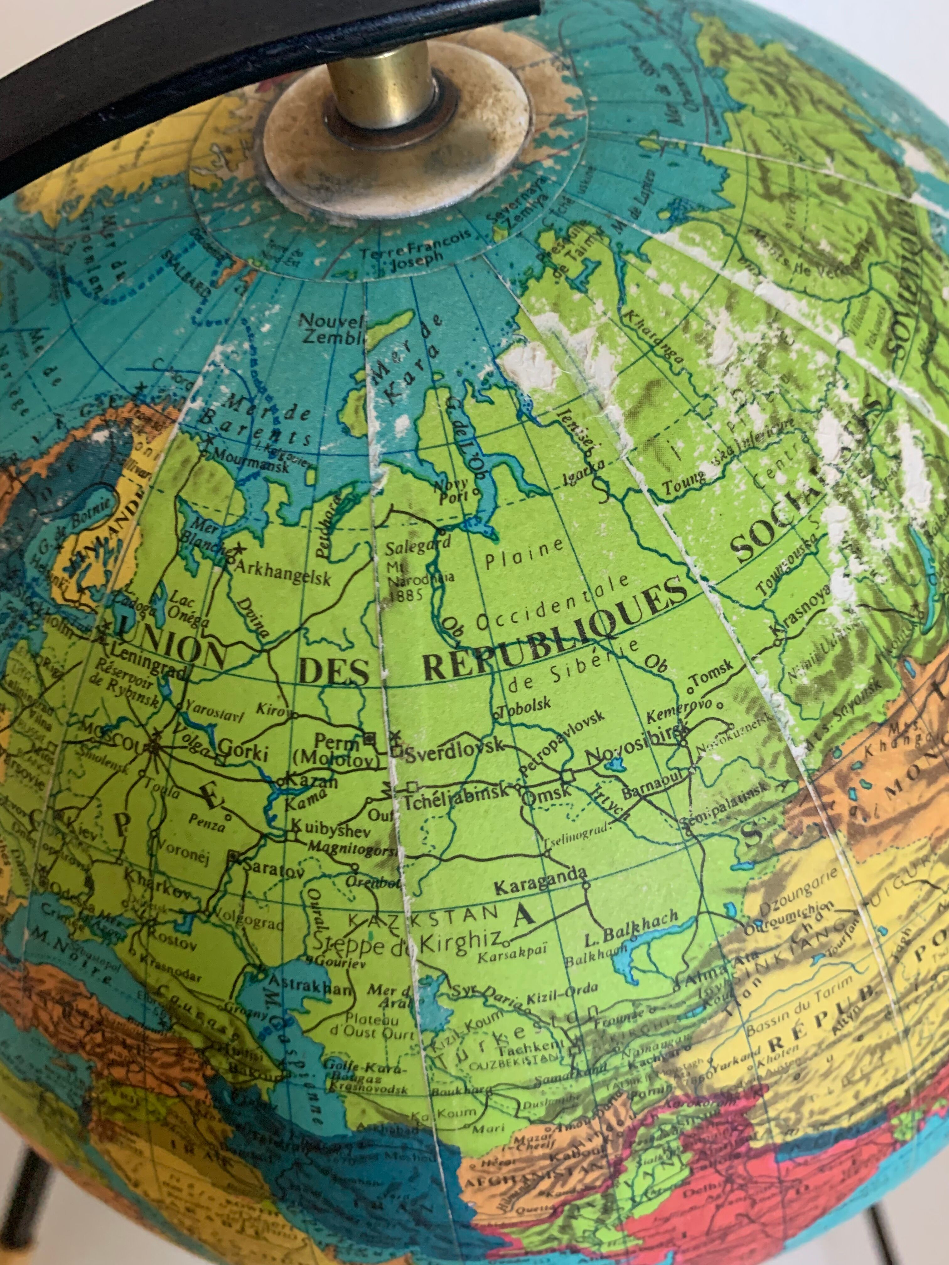 Globe terrestre vintage 1969 Taride tripode mappemonde - 27 cm