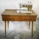 Console vintage de machine à coudre