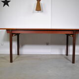 Extendable dining table in 1970 teak