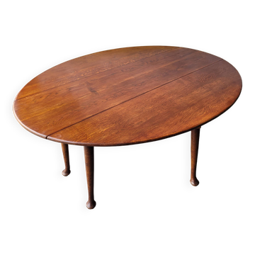 Étonnante table ovale en chêne XIX ème
