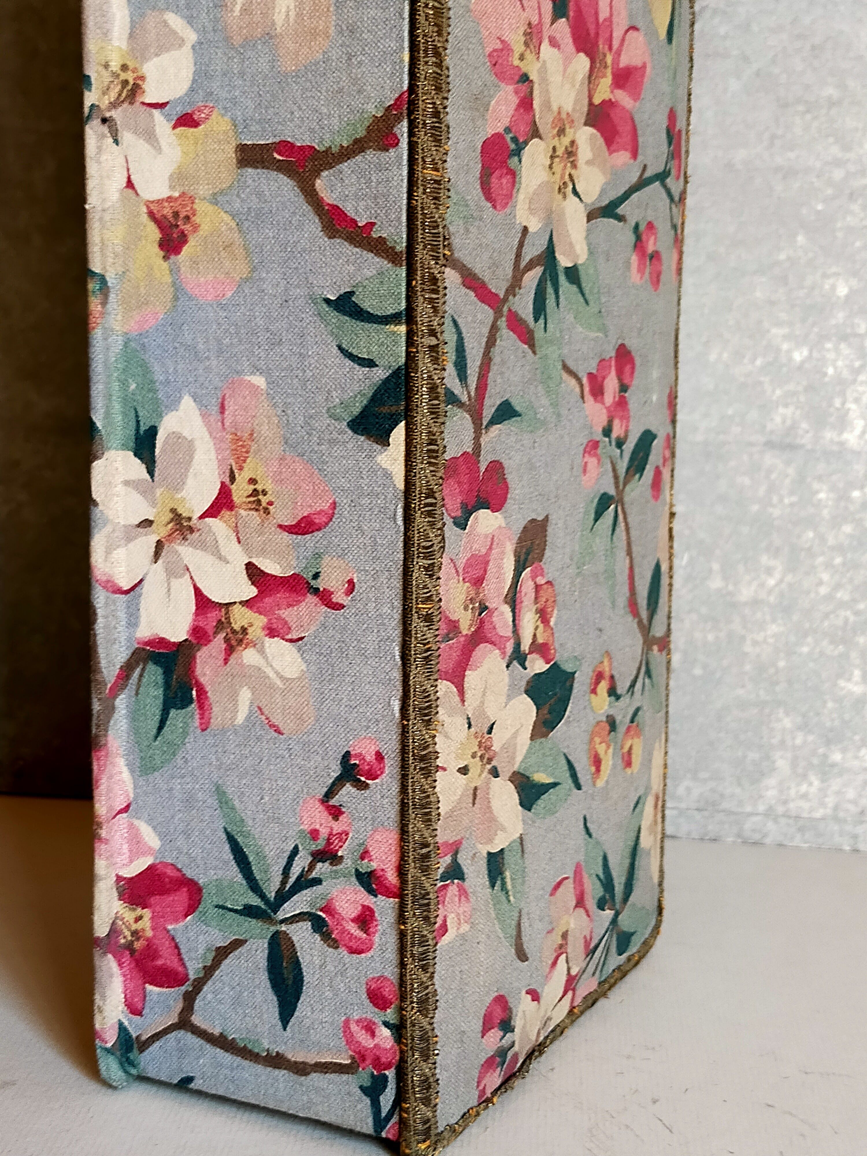 Ancient cherry blossom fabric box 1940