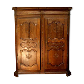 Armoire en bois