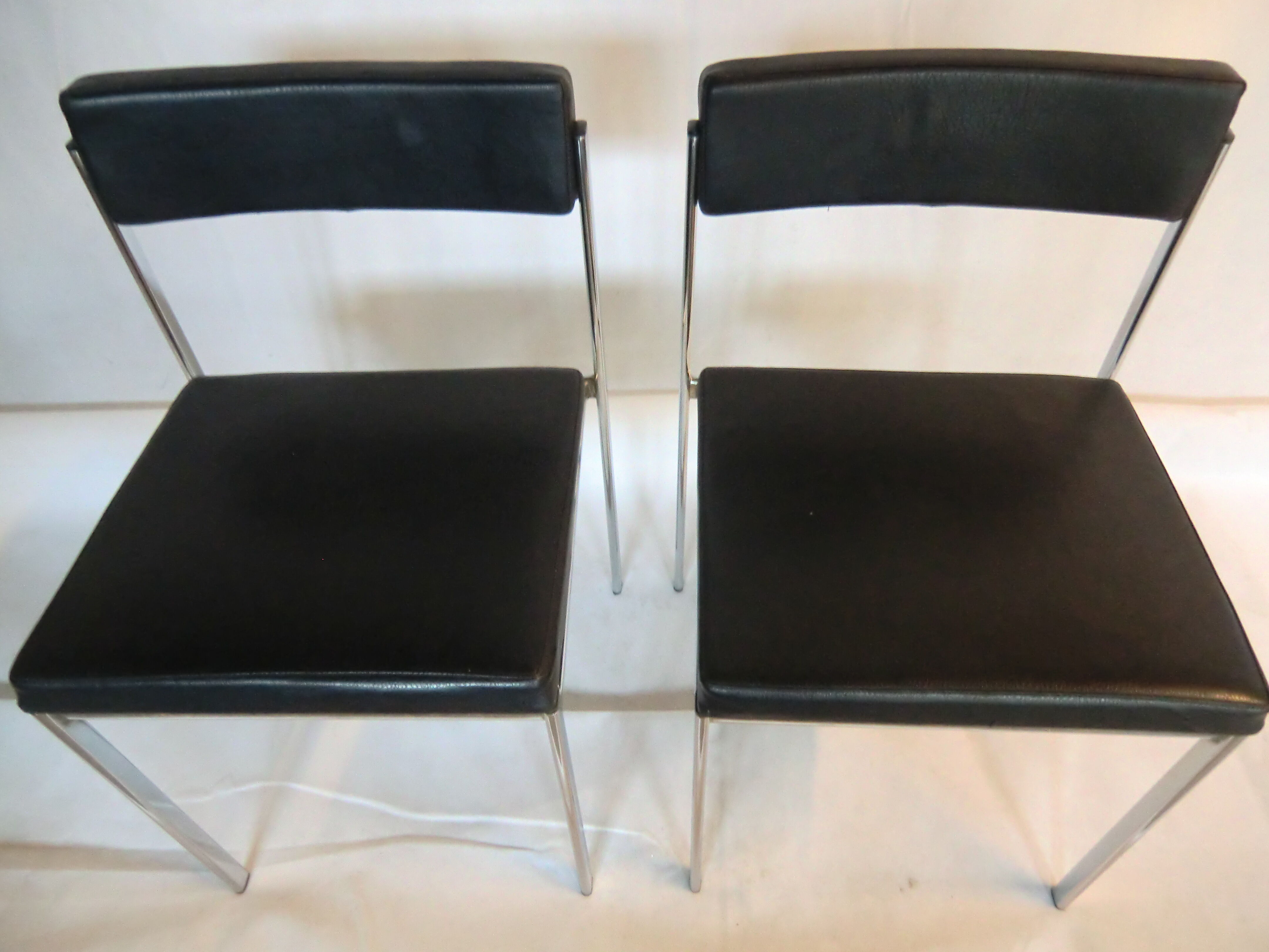 Pair of chairs 60s airborne