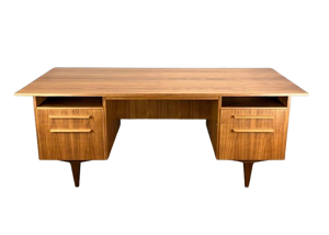 Bureau de style bauhaus