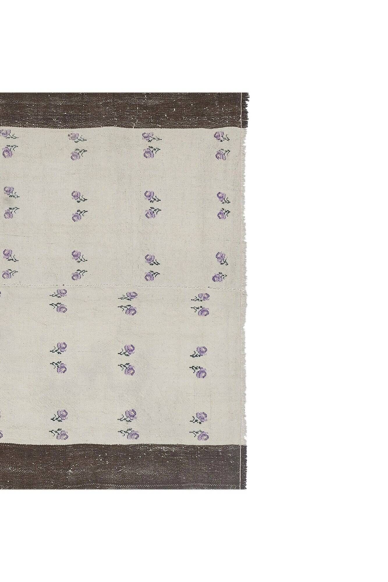 Vintage Turkish kilim, handwoven, 119x162 cm.