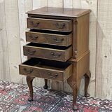 Small English mahogany chest of drawers from the 50s