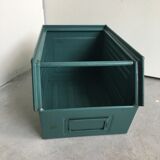 Metal beaked lockers