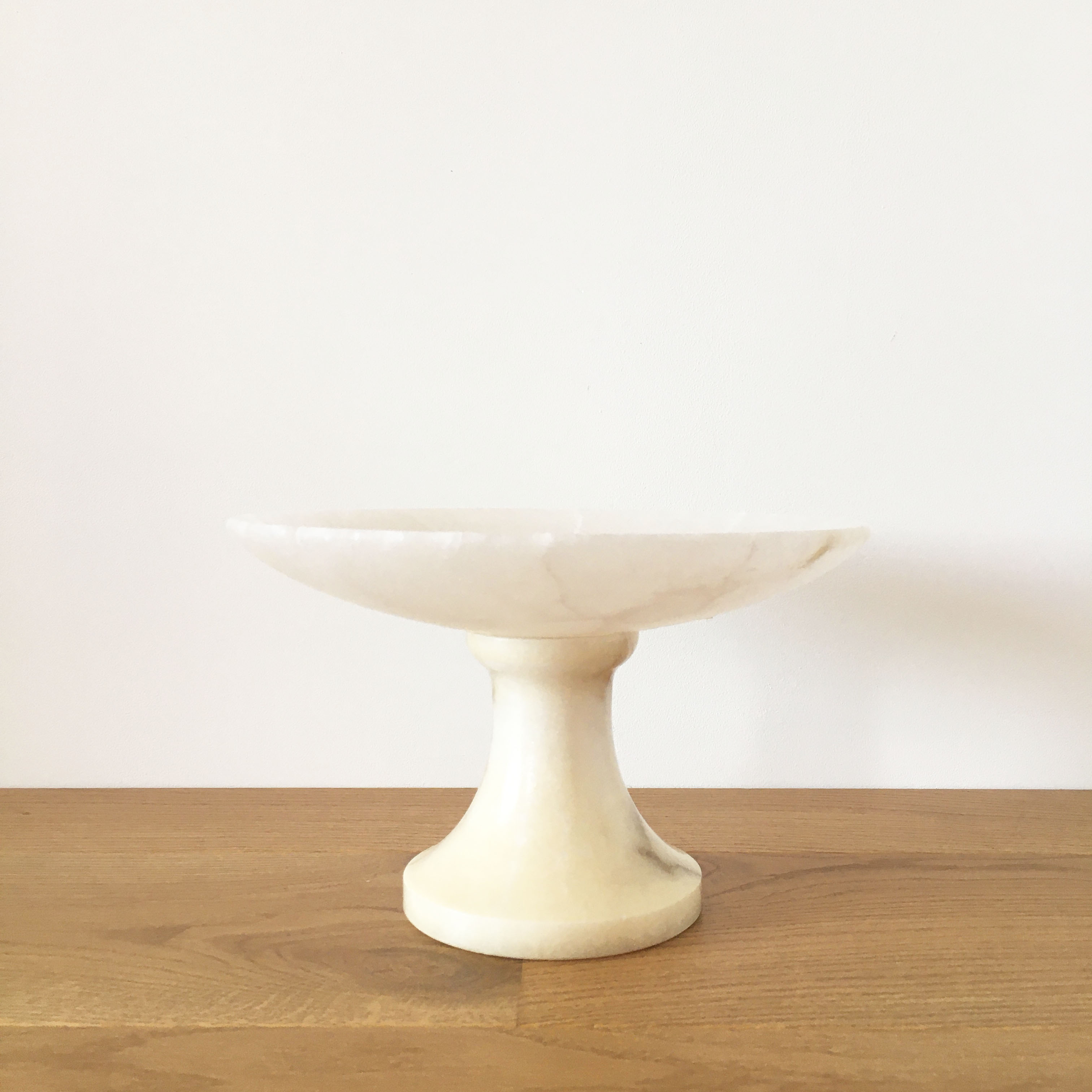 Alabaster standing cup 1970