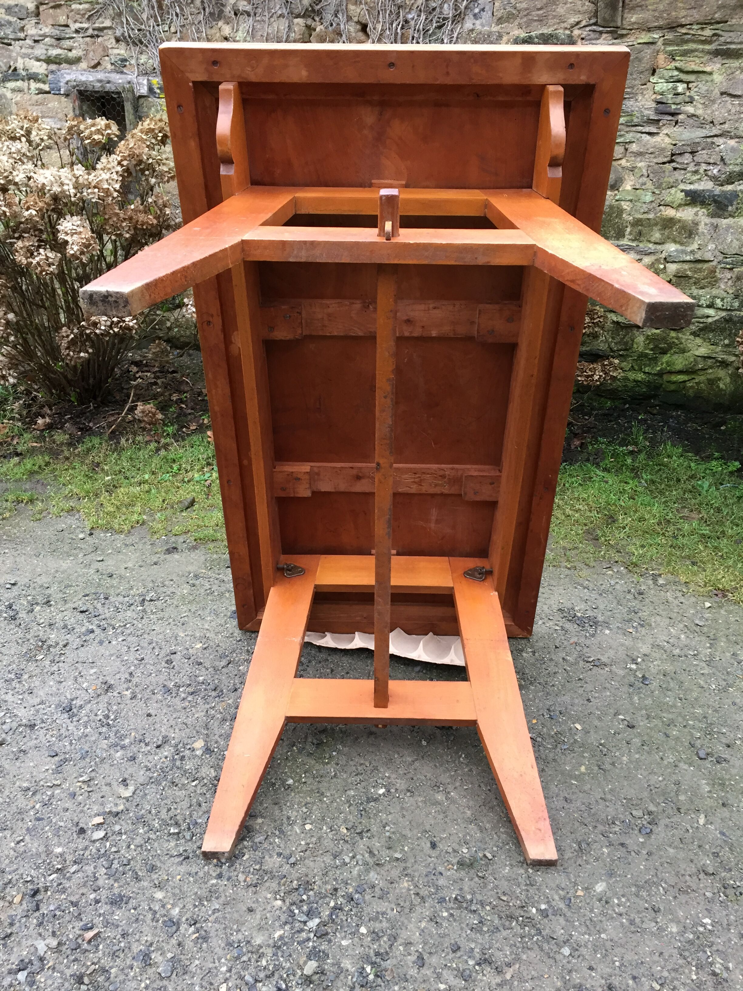 Vintage table René Gabriel in beech period reconstruction