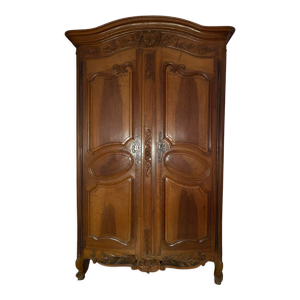 armoire noyer Louis XV