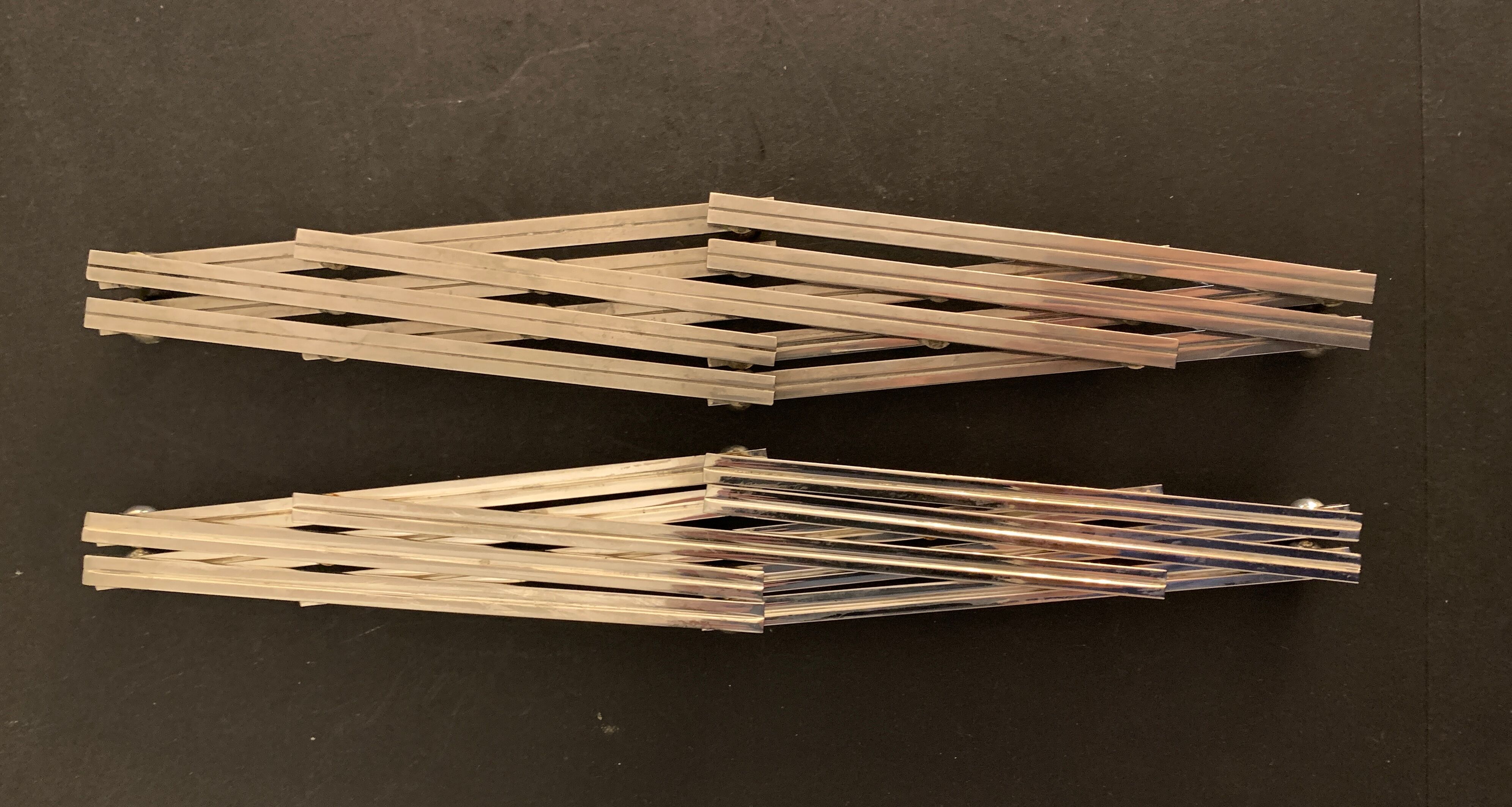 Pair of stretchy French underwear in silver metal, 1940