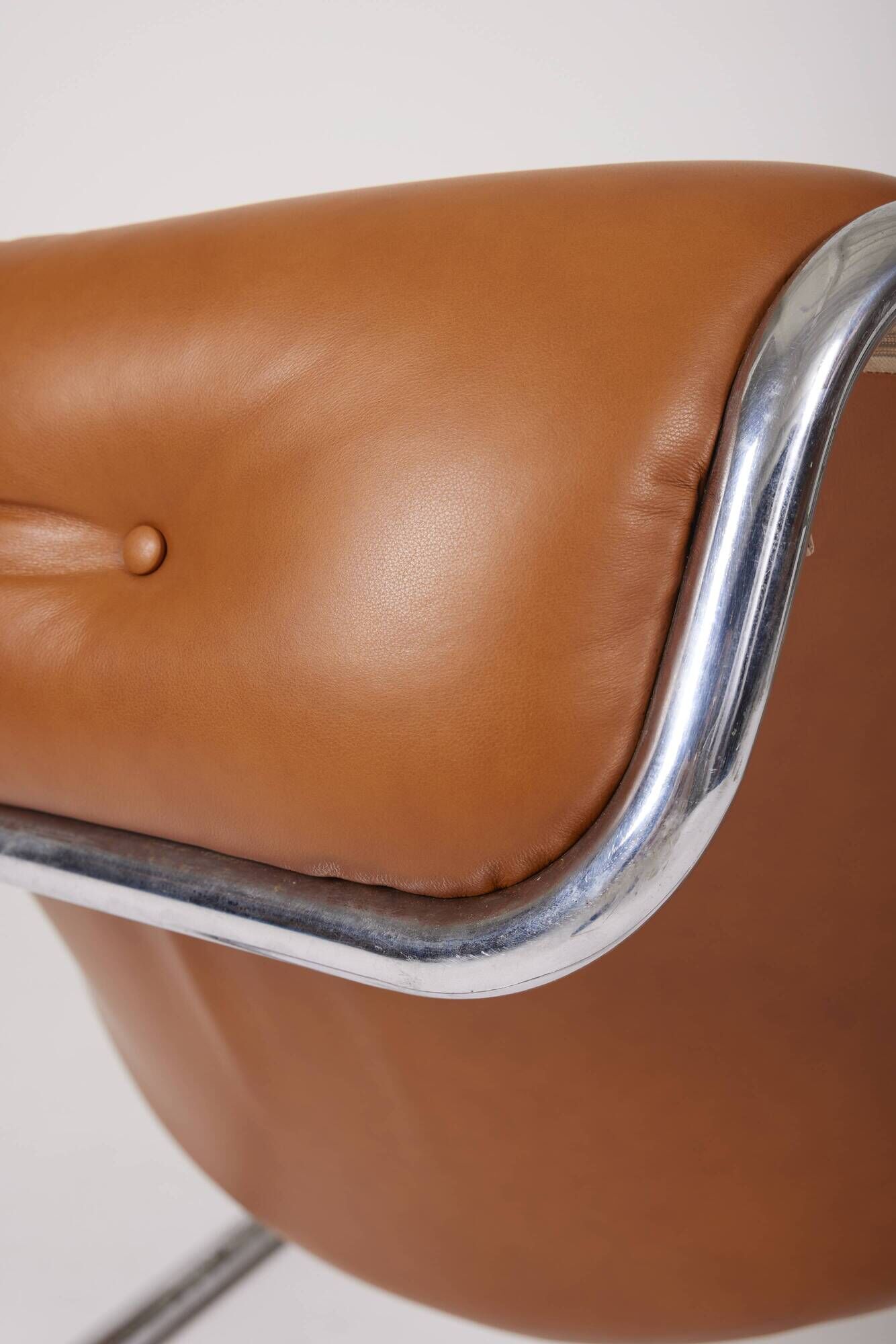 Fauteuil en cuir "Boxer" Kwok Hoi Chan pour Steiner, 1970s