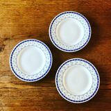 Set of dessert plates