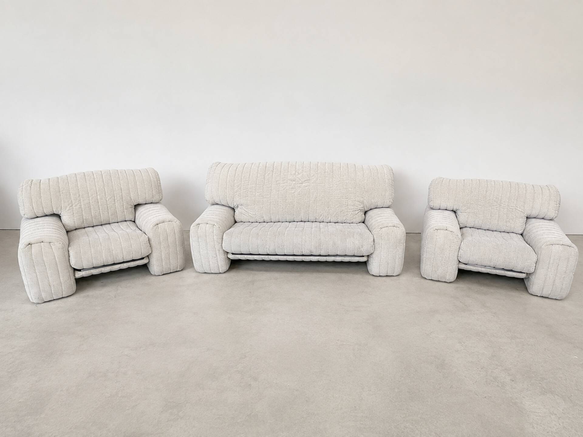 Rare salon vintage Ligne Roset – Made in France – Canapé & 2 fauteuils