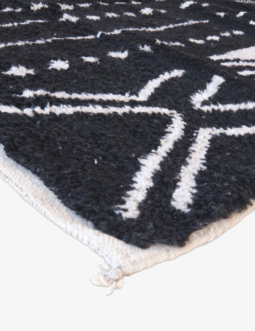 Tapis berbère noir et blanc