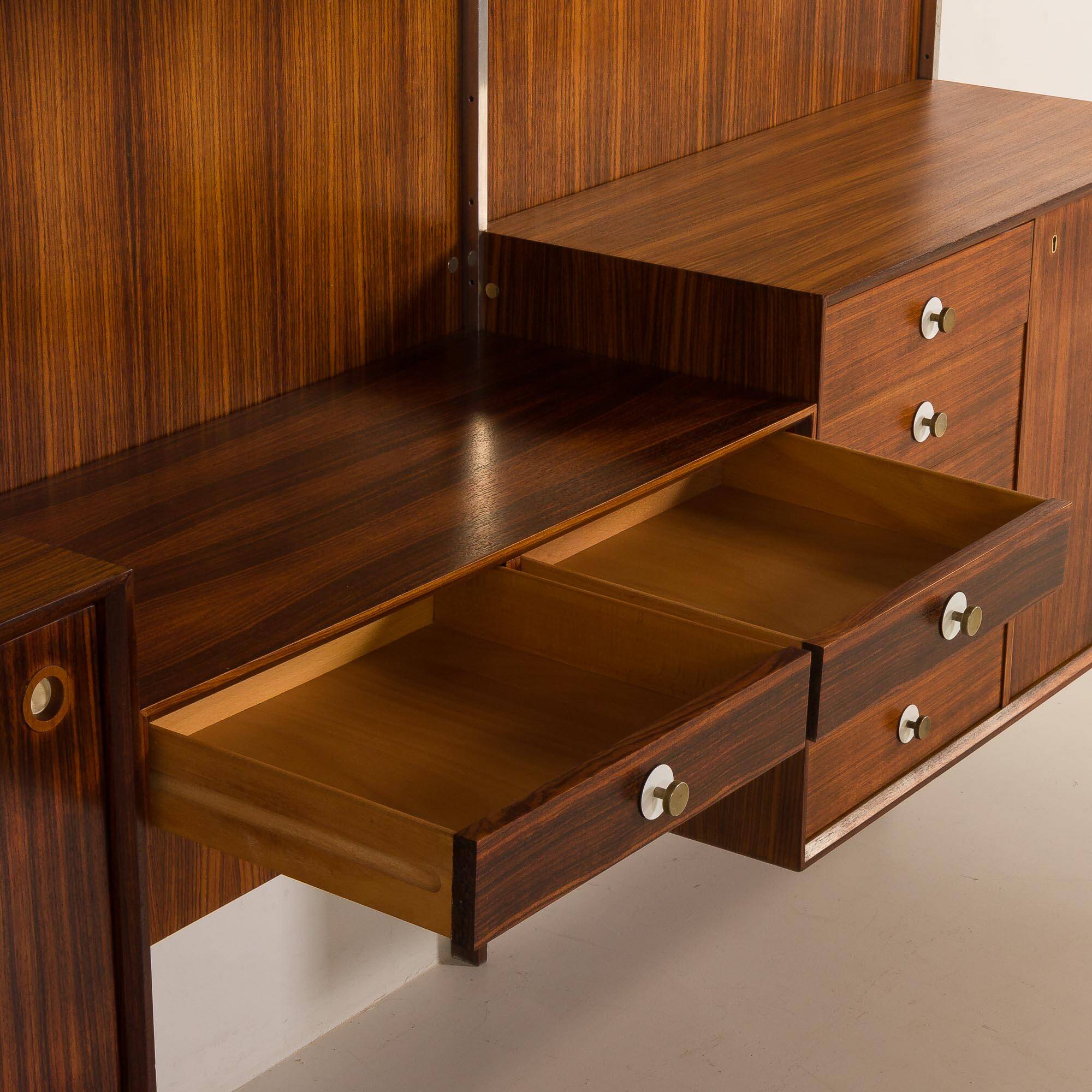 Italian mid century wall unit George Coslin for 3V Arredamenti, 1960s
