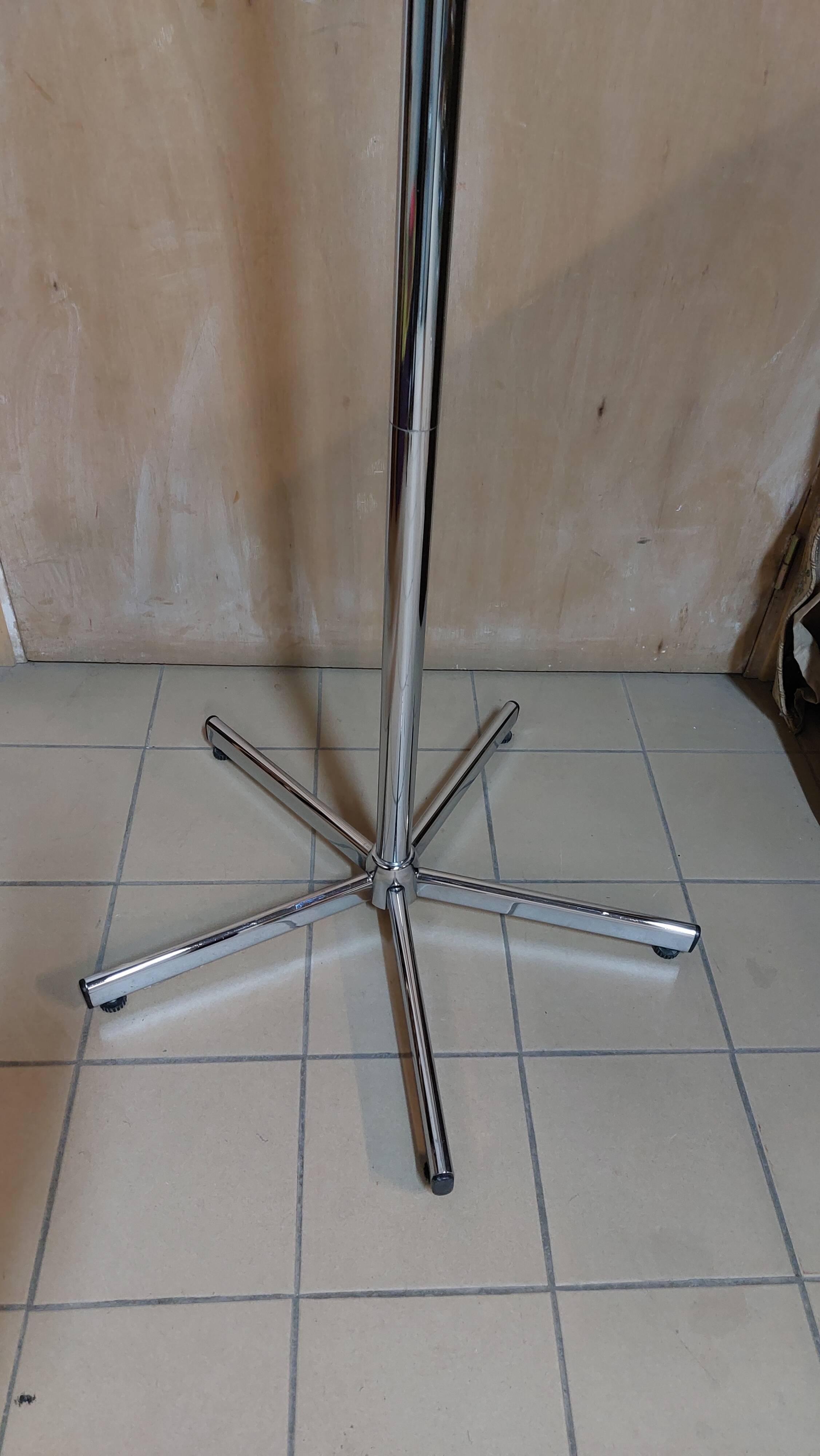 Coat rack vintage parrot in chromed metal and bakelite - 60s