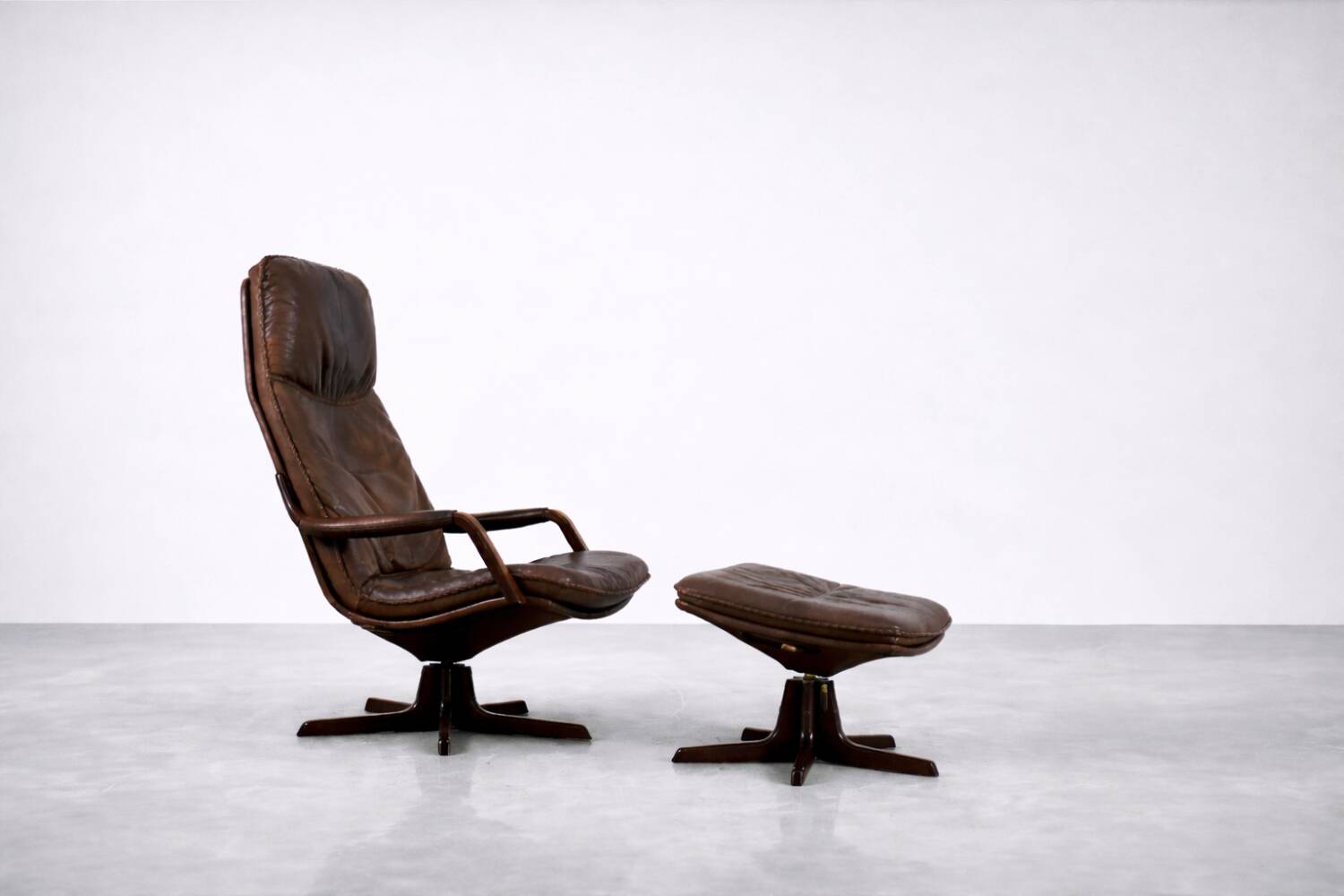 Vintage Mid-Century Danish Modern Leather Adjustable Easy Chair and Ottoman