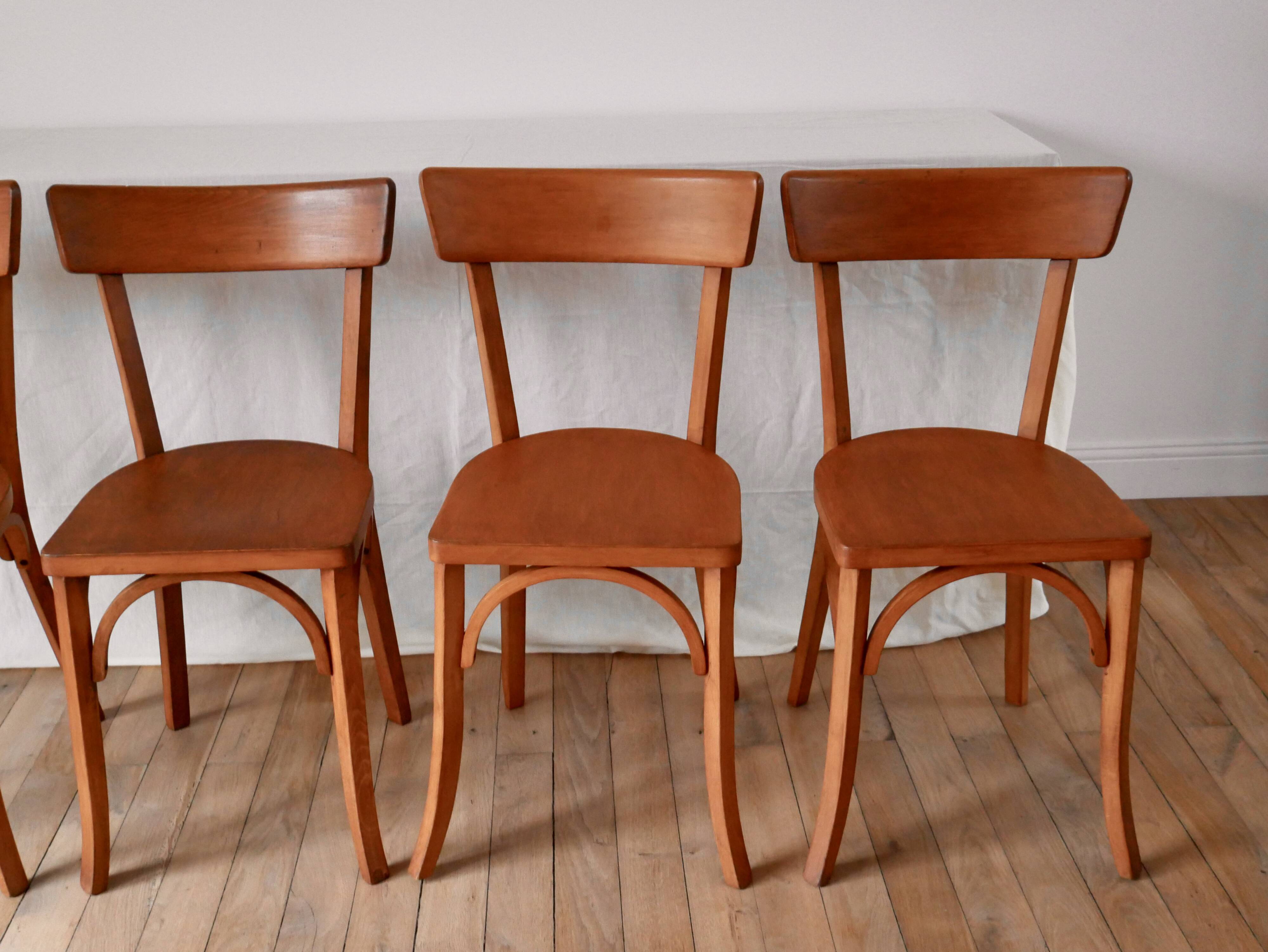 Ensemble de 4 chaises bistrot en bois de hêtre années 50