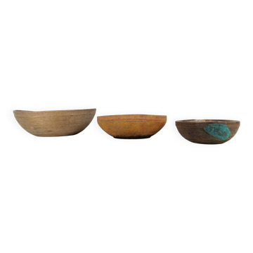 Set of three unique farmhouse bowls from 19th-century Swedish folk art.