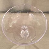 Elegant and sober crystal fruit cup