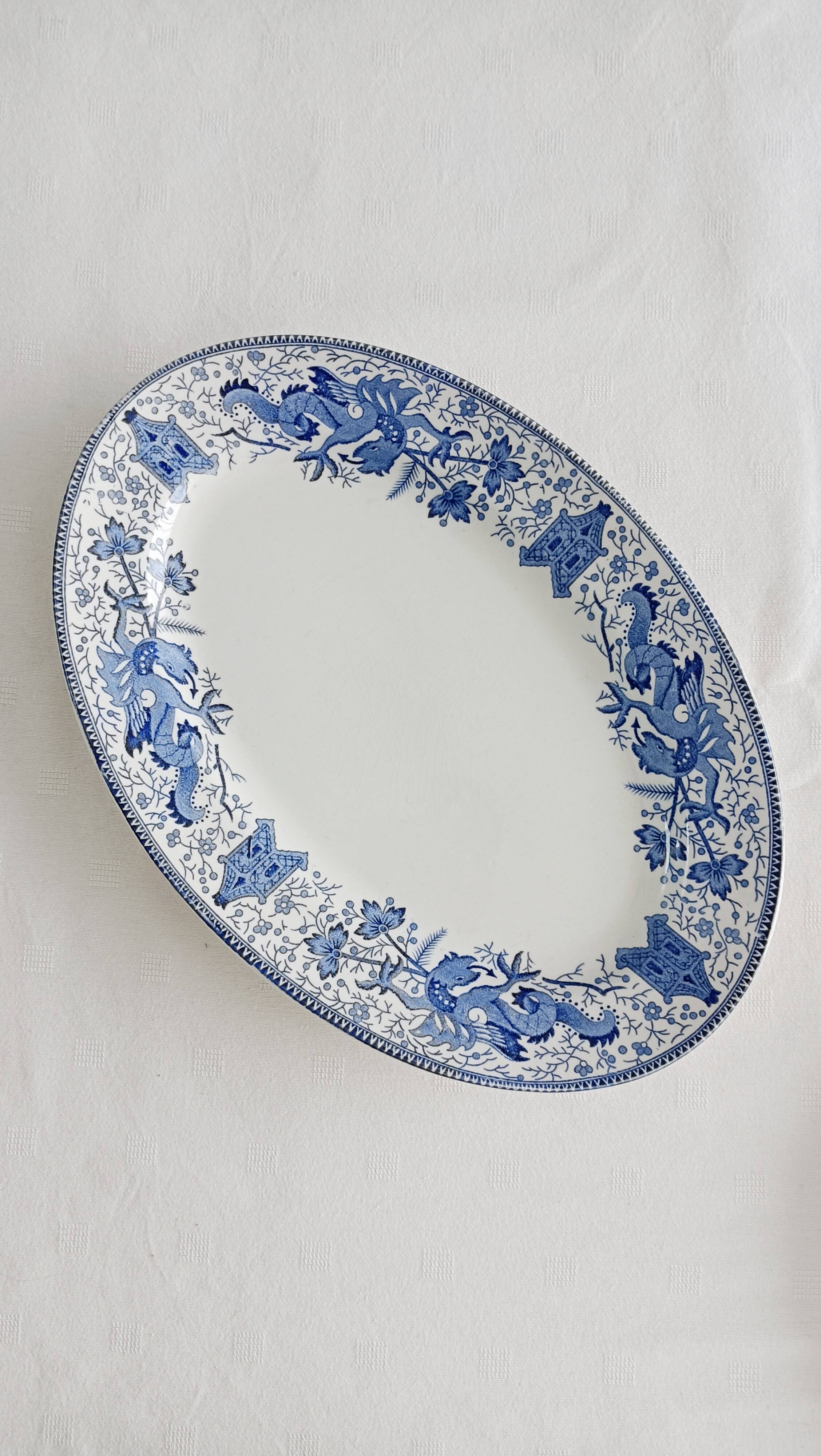 Boch la Louvière Dragon oval dish
