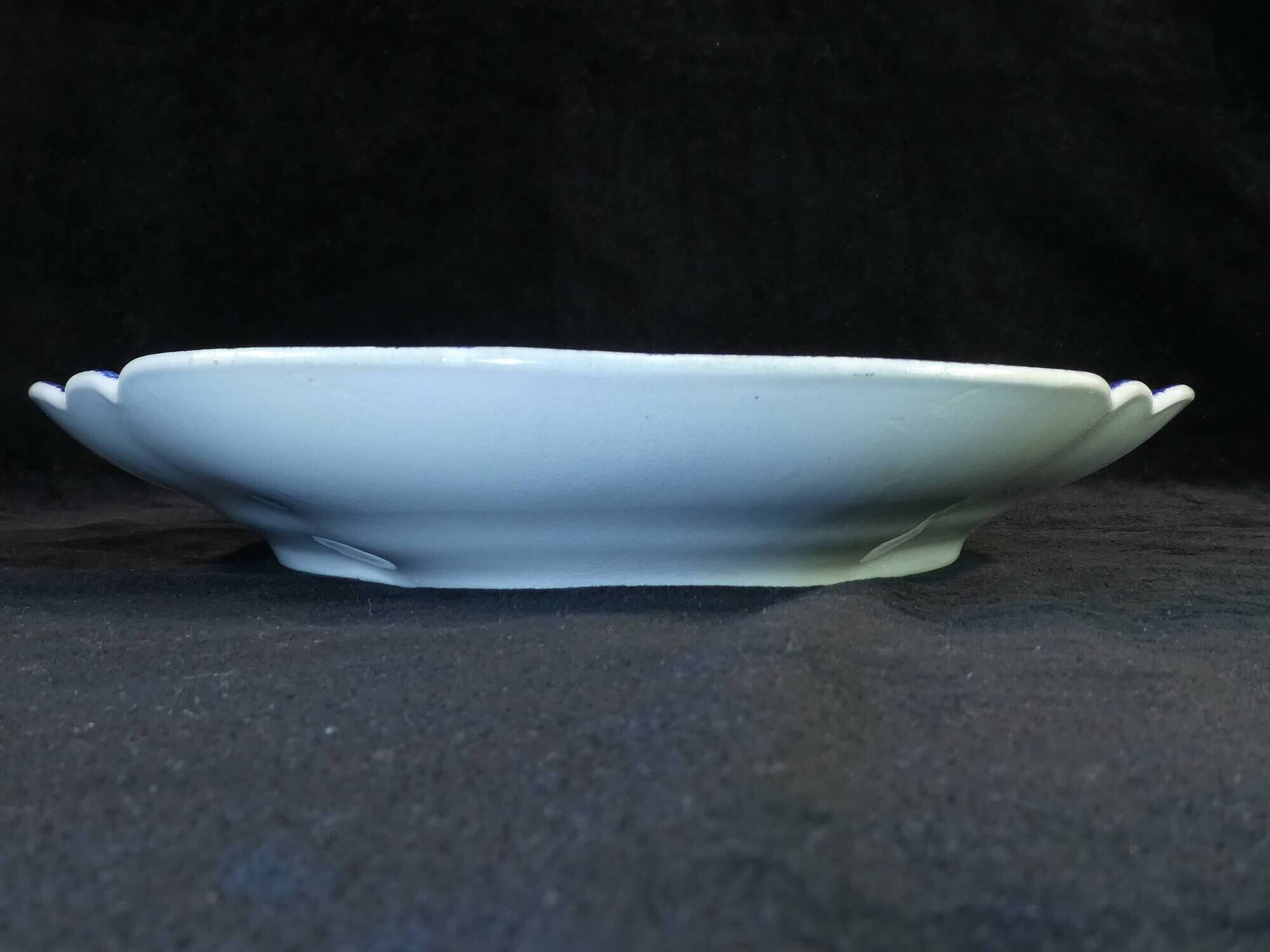 Emile BOURGEOIS PARIS Oval dish in faience floral motif