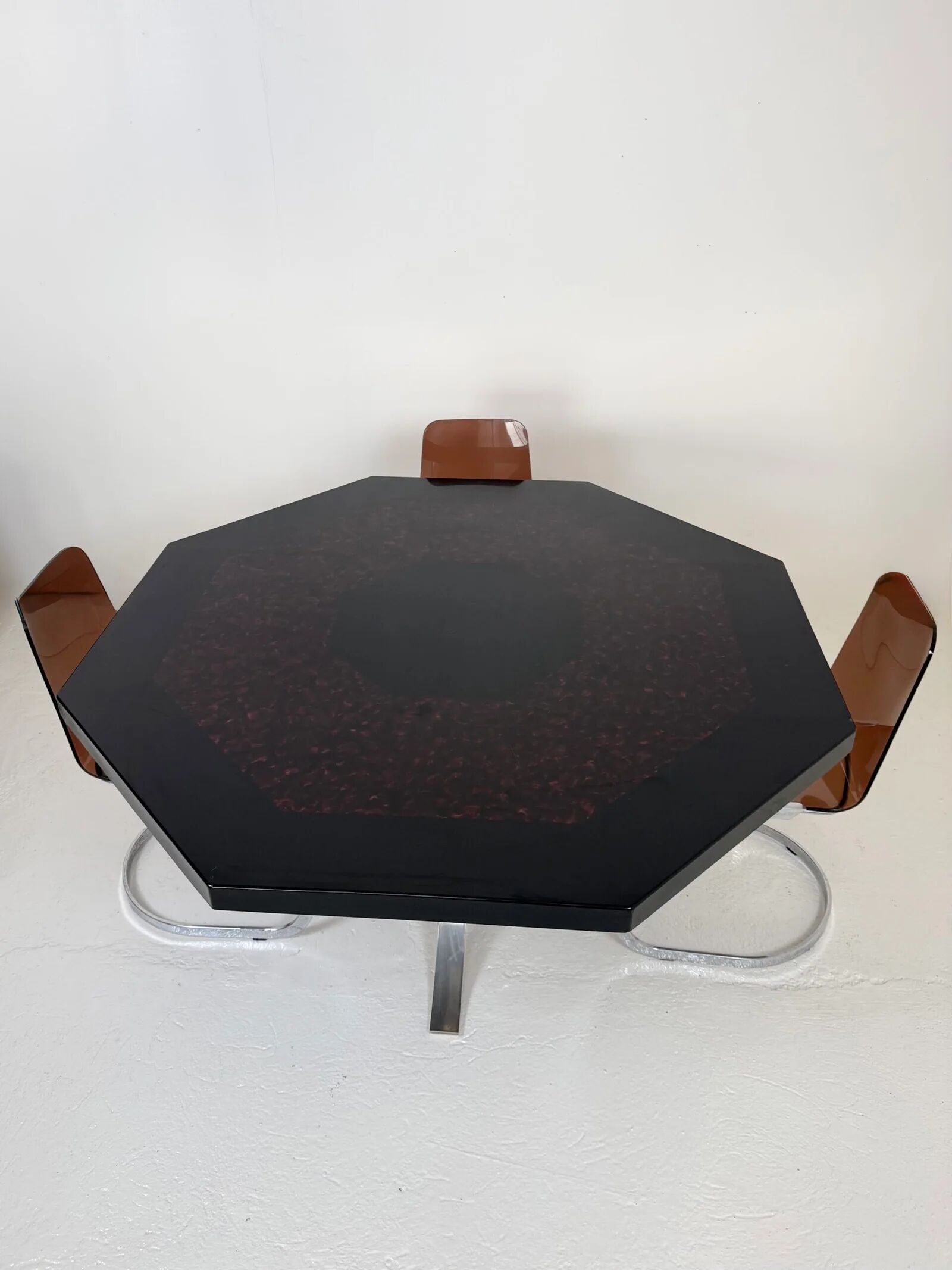Octagonal dining table in resin, Italy 1970s
