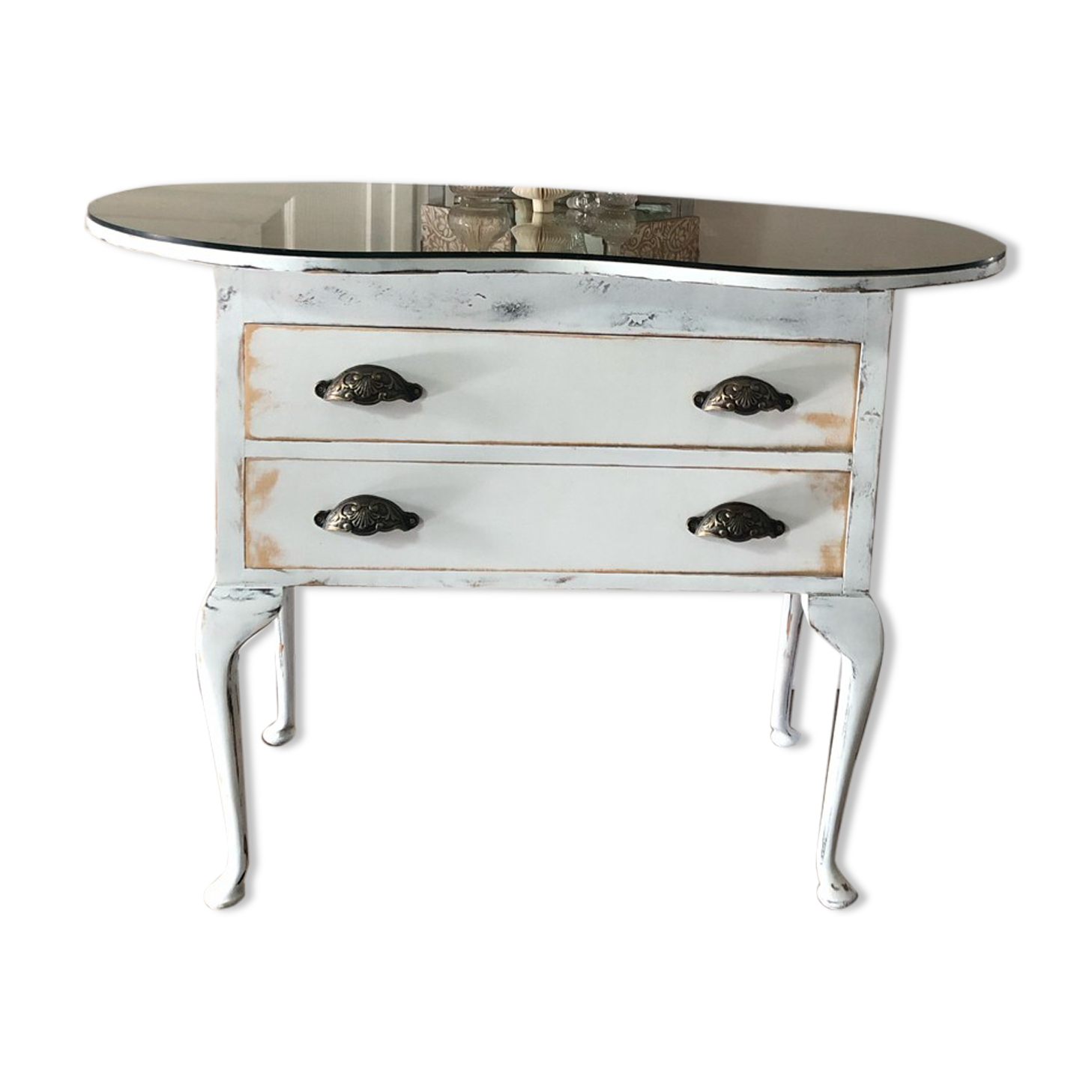 Dressing table