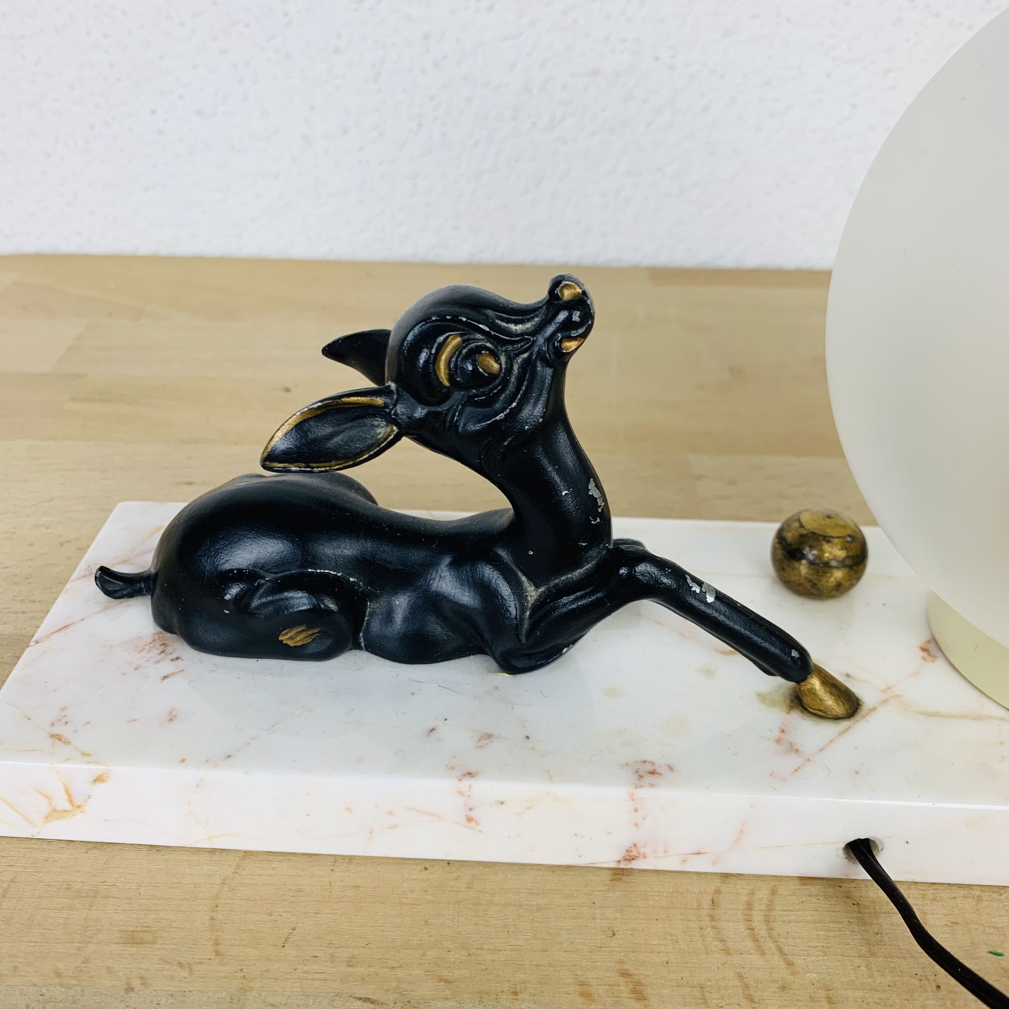 Lampe art déco faon laiton et marbre