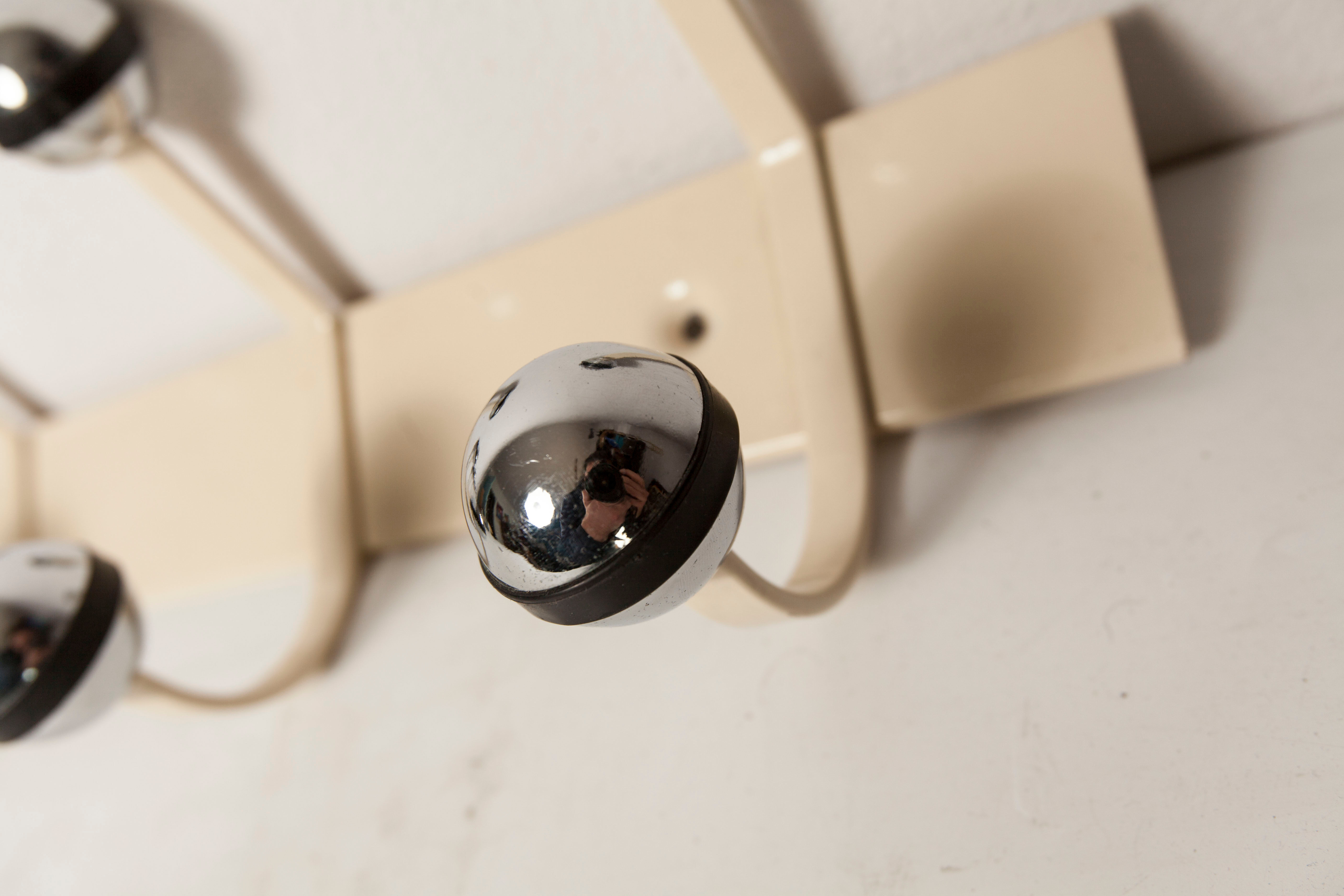 Wall coat rack 12 hooks balls 1970 beige and chrome