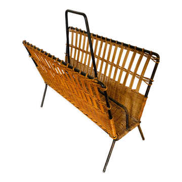 Magazine rack