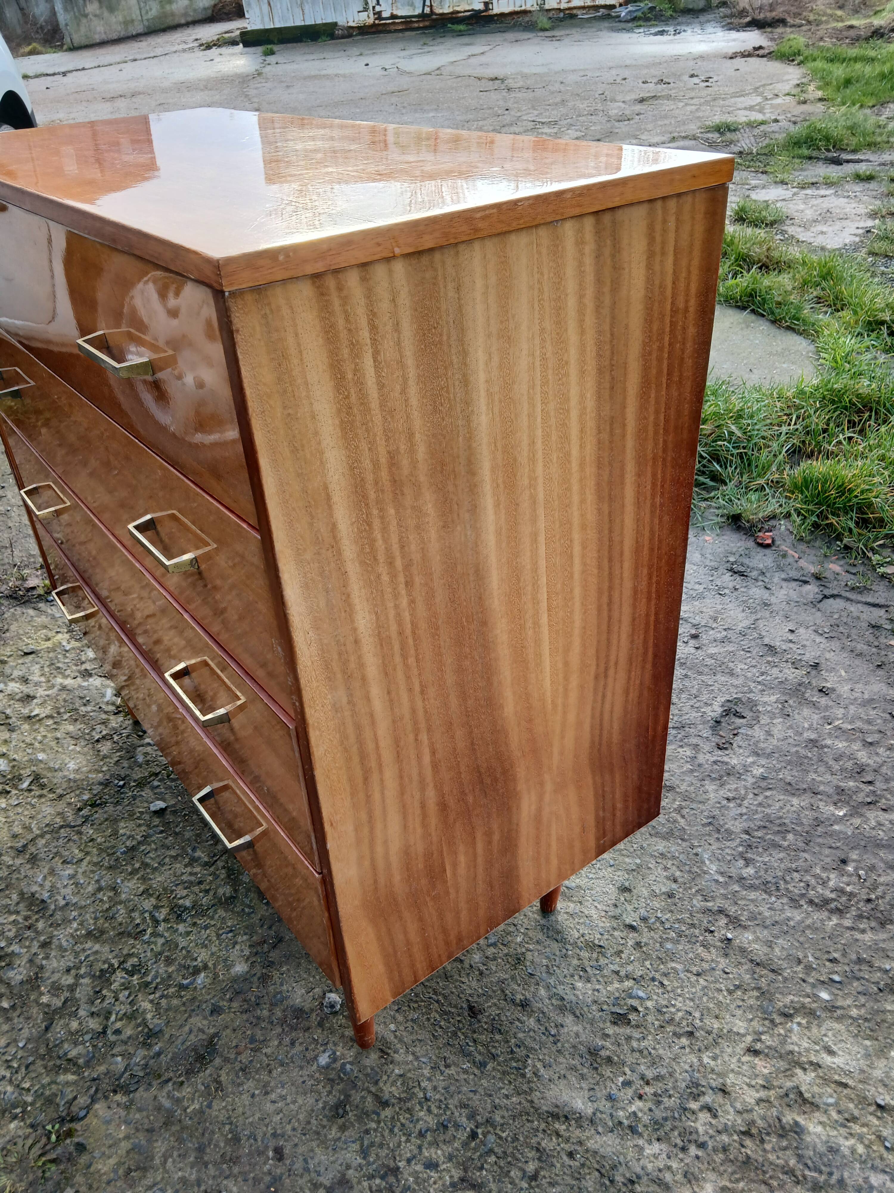 Antique chest of drawers