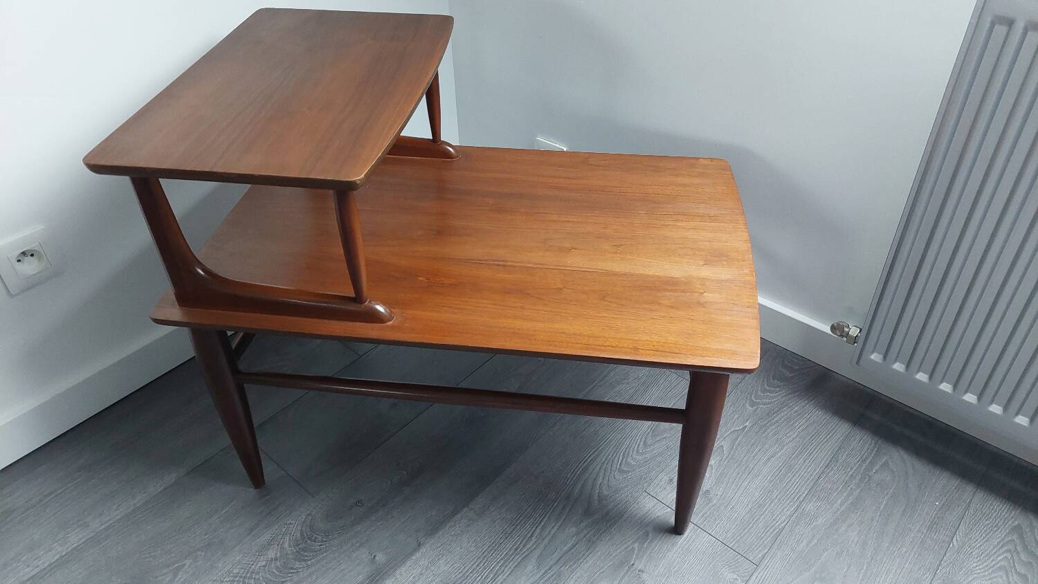Occasional coffee table