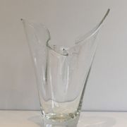 Vase en forme de feuille