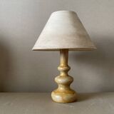 Table lamp in turned wood