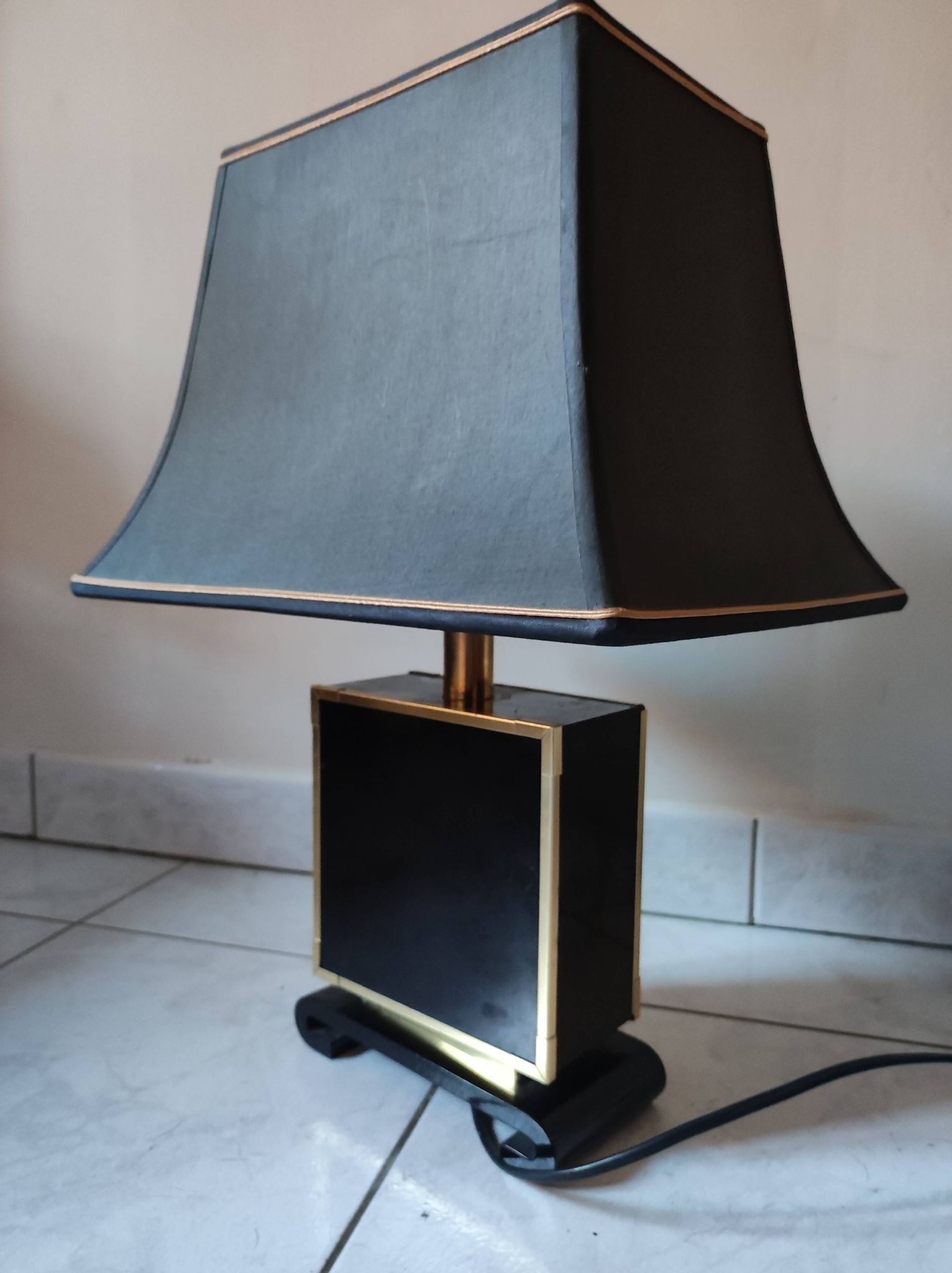 Mood lamp " Tu chin Du jin " by house the vintage Dolphin 1970
